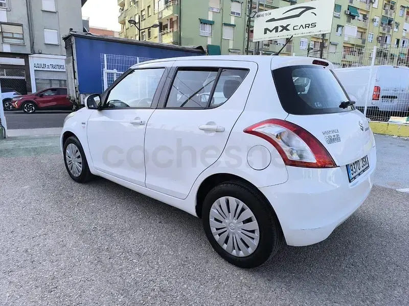 Usado Suzuki Swift GL 75 CV (55 kW) 2016 Blanco Utilitario