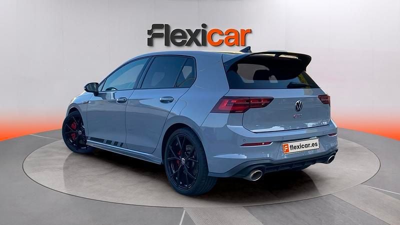 Usado VW Golf VII GTI Clubsport 300 CV (220 kW) 2021 Gris Utilitario