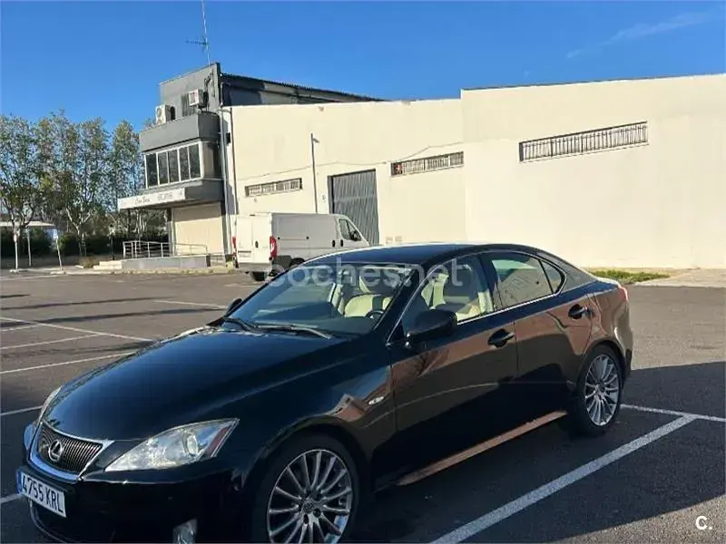 Usado Lexus IS250 President Line 208 CV (152 kW) 2007 Negro Berlina