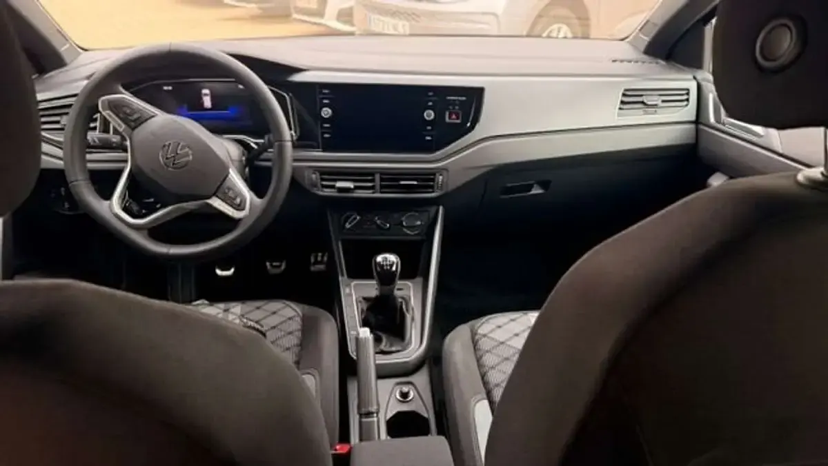 Nuevo VW Polo R-line 95 CV (69 kW) 2026 Azul Utilitario