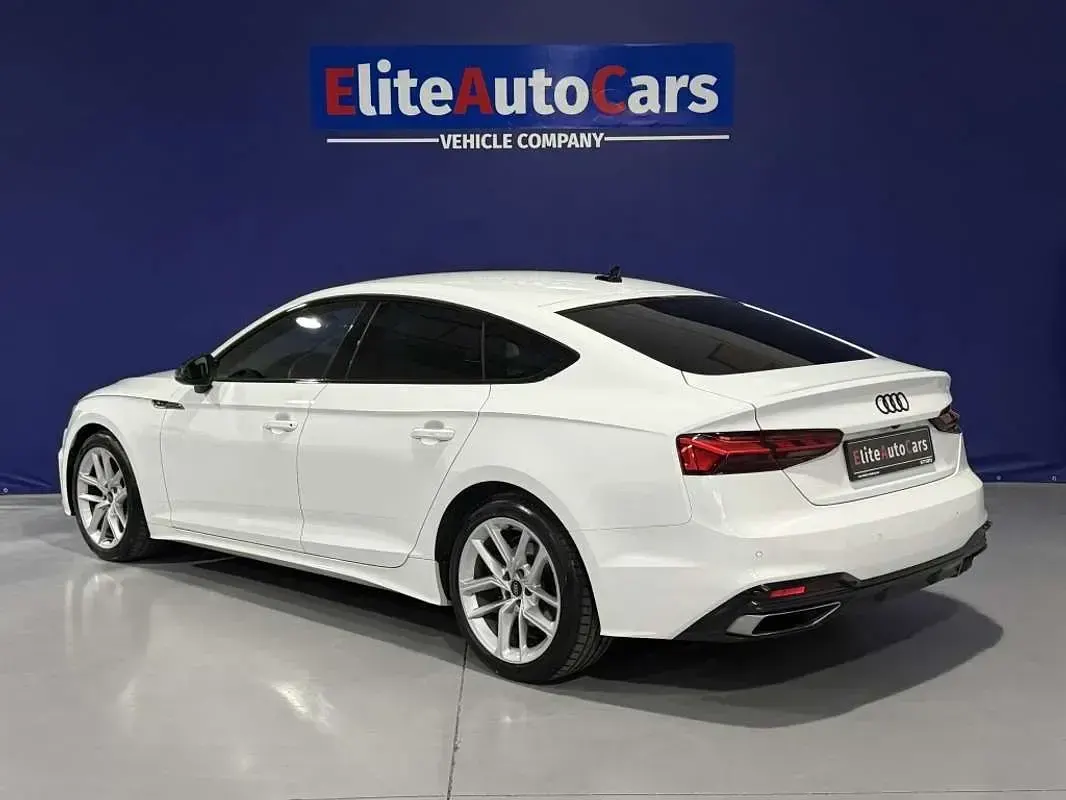 Usado Audi A5 Sportback S-Line 204 CV (150 kW) 2023 Blanco Utilitario
