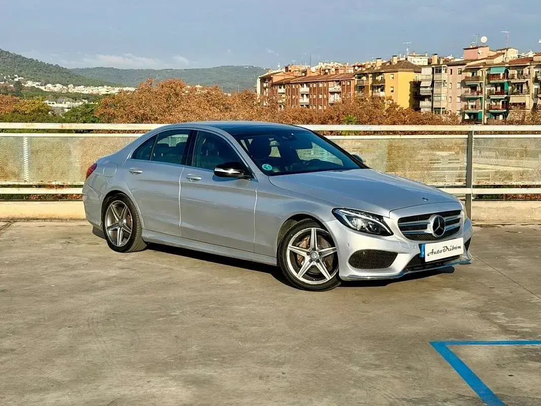 Usado Mercedes C220 Elegance 170 CV (125 kW) 2014 Plateado Berlina