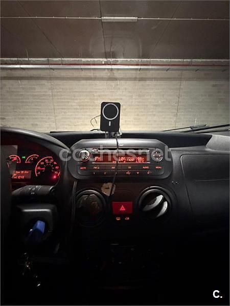 Usado Citroën Nemo Attraction 75 CV (55 kW) 2016 Gris / plata Monovolumen