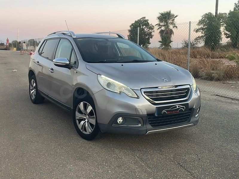 Usado Peugeot 2008 Style 82 CV (60 kW) 2016 Gris / plata SUV