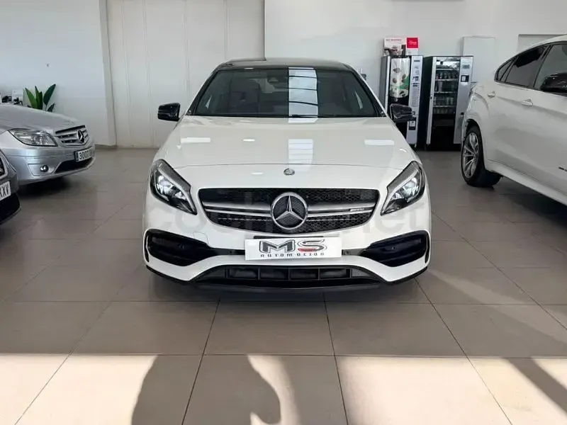 Usado Mercedes A45 AMG 381 CV (280 kW) 2018 Blanco Utilitario