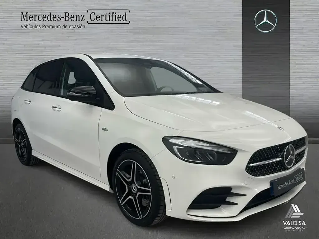 Usado Mercedes B250e 218 CV (160 kW) 2025 Blanco Monovolumen