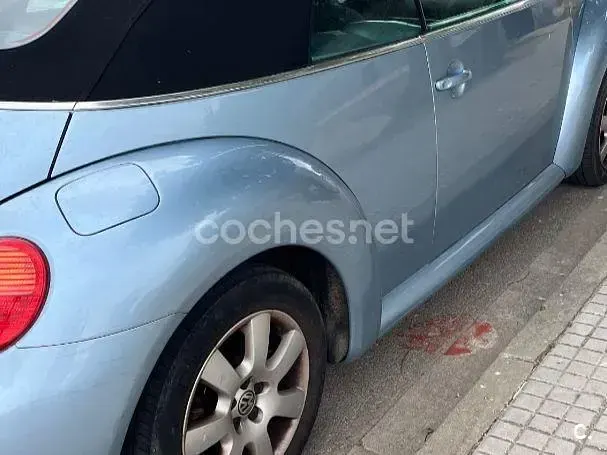 Usado VW New Beetle 115 CV (84 kW) 2003 Azul Utilitario