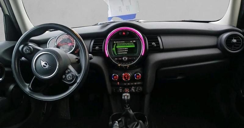 Usado Mini ONE 102 CV (75 kW) 2019 Utilitario