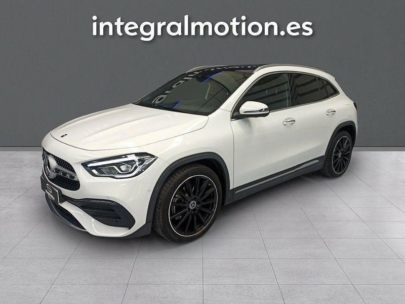 Usado Mercedes GLA200 150 CV (110 kW) 2020 Blanco SUV