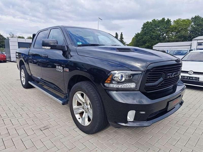 Negro Usado 2018 RAM 1500 Recogida | 68.000 € - Imagen 1/4