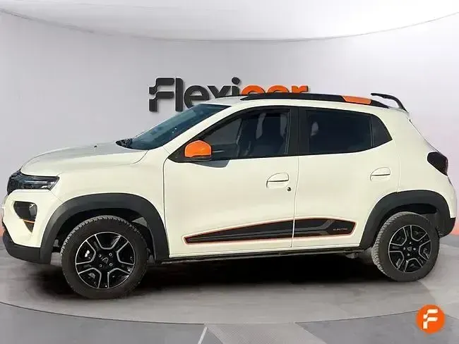 Usado Dacia Spring Comfort Plus 33 kW (45 CV) 2021 Gris Utilitario