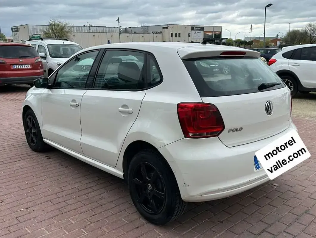 Usado VW Polo Advance 69 CV (50 kW) 2012 Blanco Utilitario