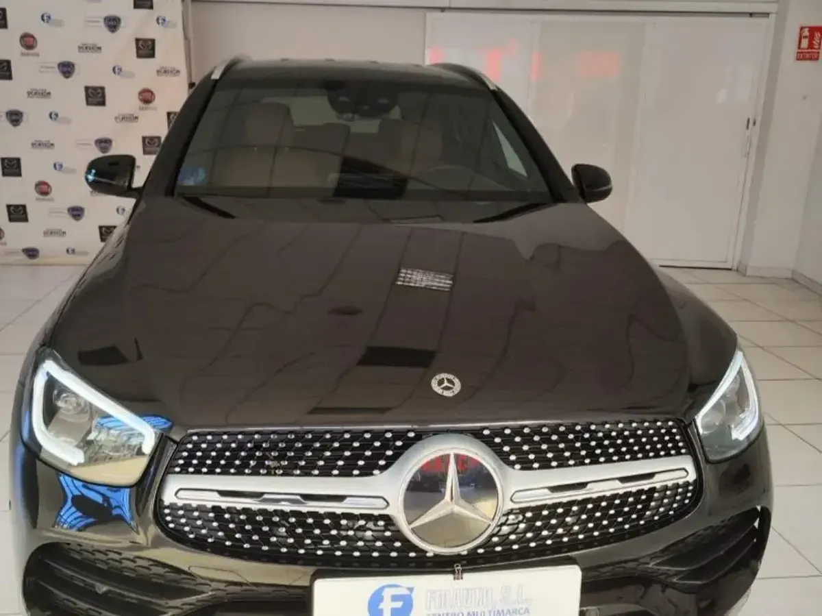 Usado Mercedes GLC300e 306 CV (225 kW) 2021 Negro SUV