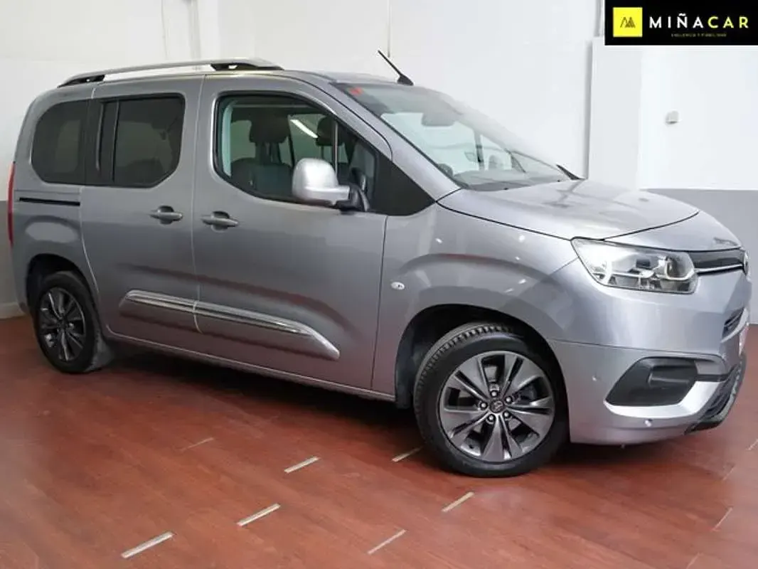 Usado Toyota Proace Advance 131 CV (96 kW) 2021 Gris Monovolumen