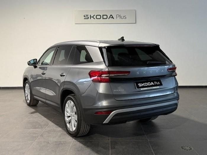 Gris Usado 2024 Skoda Kodiaq SUV | 38.990 € (Precio justo) - Imagen 1/4