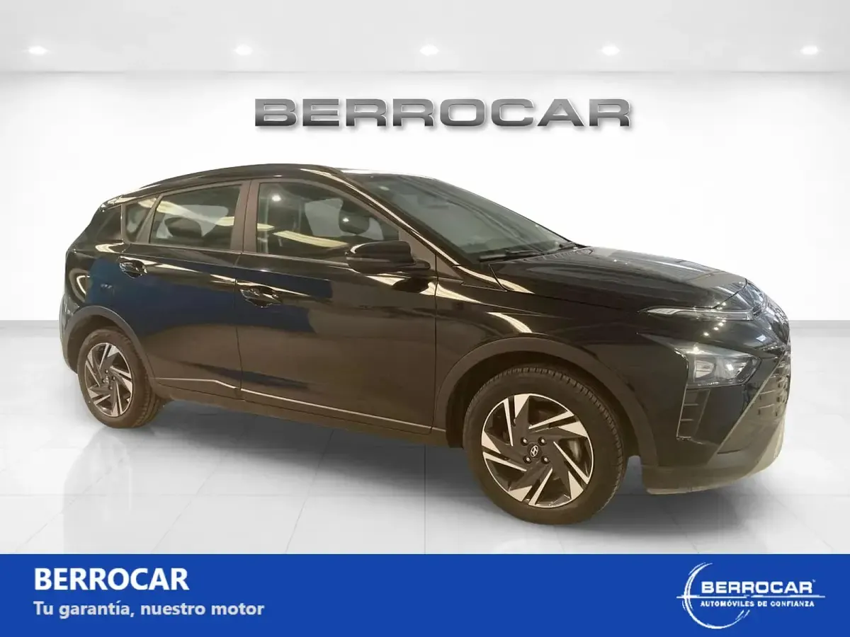 Usado Hyundai Bayon 84 CV (61 kW) 2023 Negro SUV