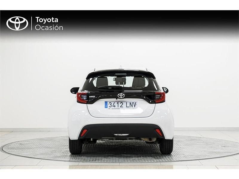Usado Toyota Yaris Edition 125 CV (91 kW) 2021 Blanco Utilitario
