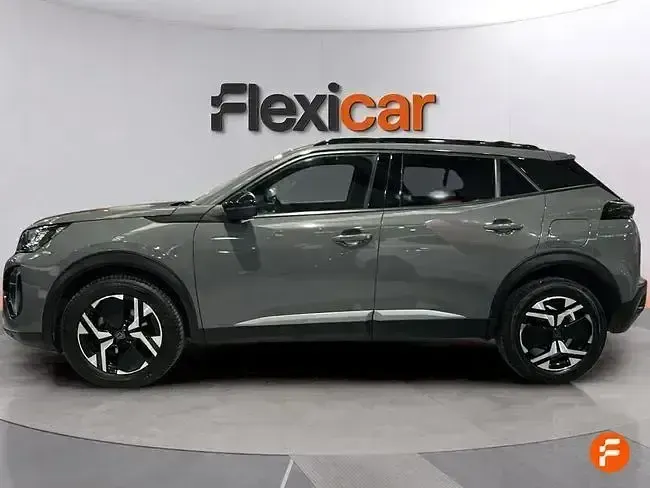 Usado Peugeot 2008 Allure 100 CV (73 kW) 2024 Beige SUV
