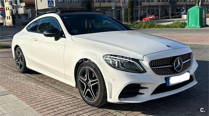 Usado Mercedes C220 194 CV (142 kW) 2019 Blanco Coupe