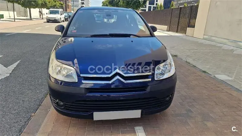 Usado Citroën C4 110 CV (80 kW) 2007 Azul Berlina