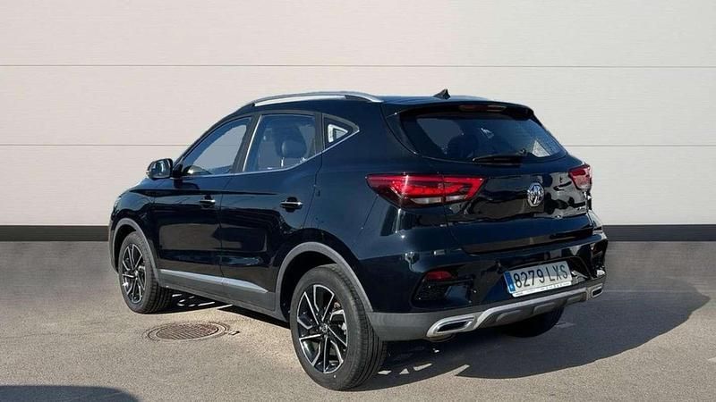 Usado MG ZS Luxury 107 CV (78 kW) 2022 Negro Berlina