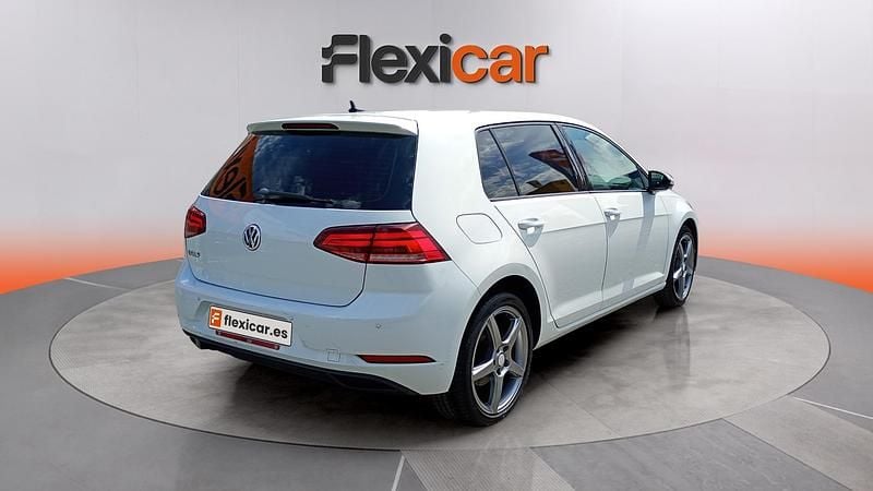 Usado VW Golf VII Advance 116 HP (85 kW) 2019 Branco Sedan