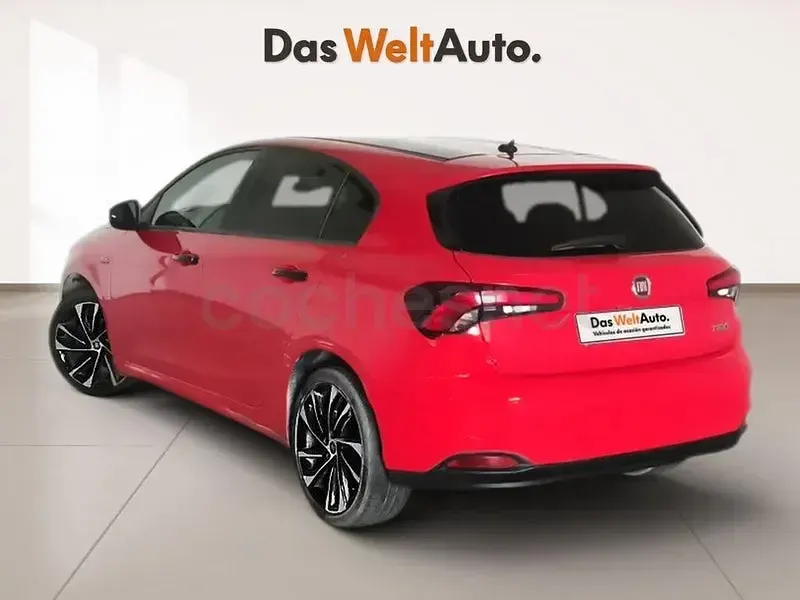 Usado Fiat Tipo 120 CV (88 kW) 2020 Rojo Berlina