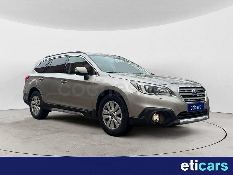 Usado Subaru Outback 150 CV (110 kW) 2017 Beige Familiar