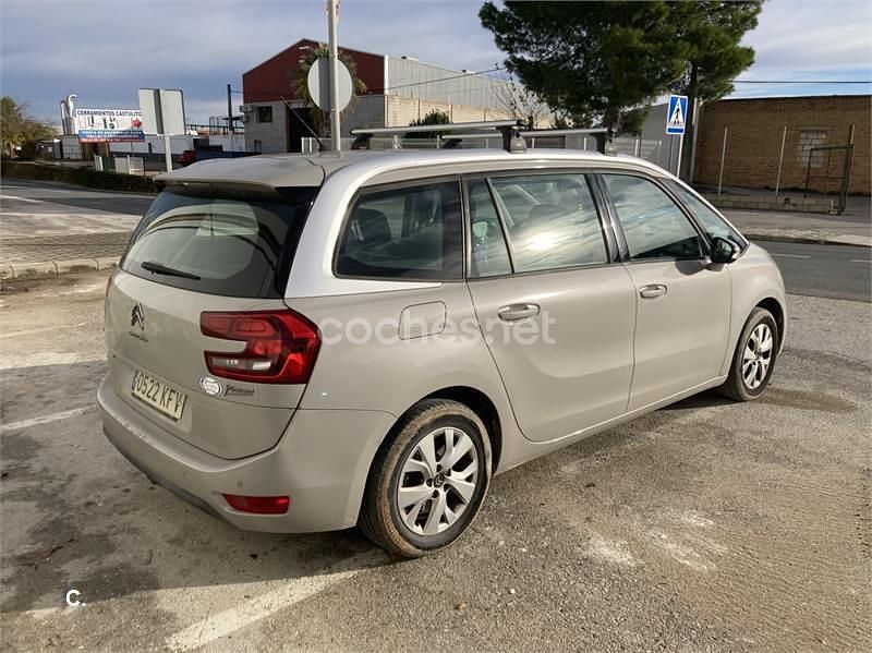 Usado Citroën C4 Picasso Live 130 CV (95 kW) 2017 Beige Monovolumen