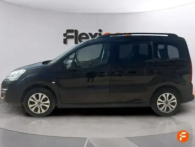 Usado Citroën Berlingo Feel 110 CV (80 kW) 2018 Negro Monovolumen