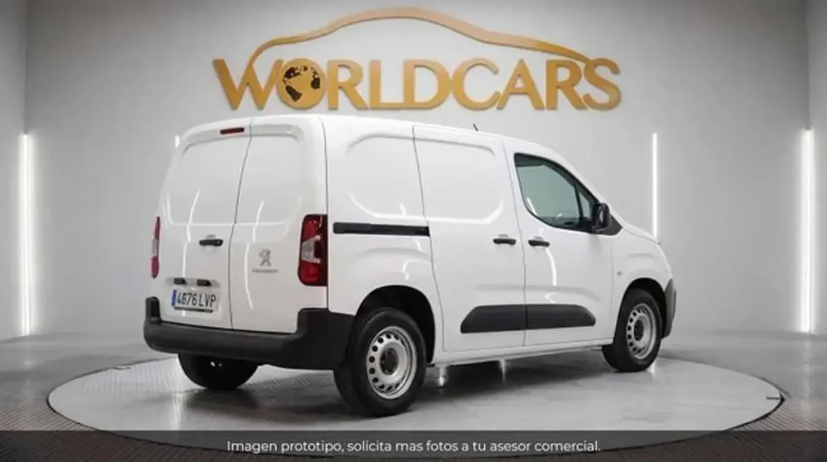Usado Peugeot Partner Premium 101 CV (74 kW) 2021 Blanco Monovolumen