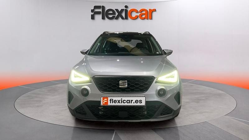 Usado Seat Arona Style 110 CV (80 kW) 2023 Gris SUV