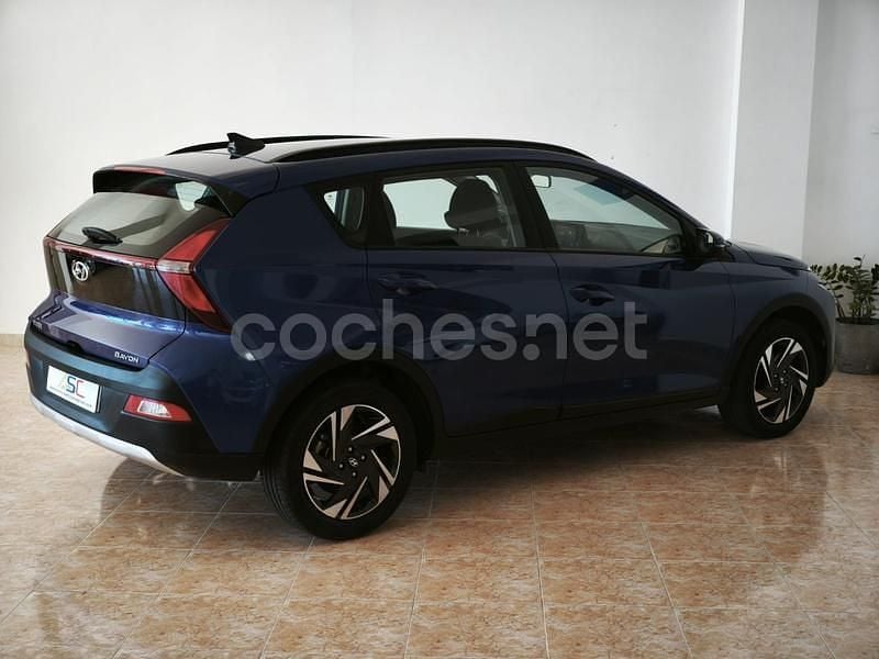 Usado Hyundai Bayon 100 CV (73 kW) 2021 Azul SUV