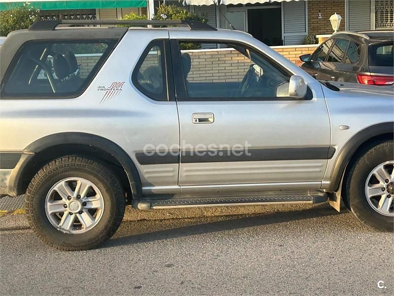 Gris / plata Usado 2003 Opel Frontera Sport SUV | 4500 € - Imagen 1/4