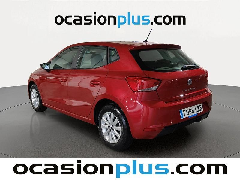 Usado Seat Ibiza Style Plus 95 CV (69 kW) 2020 Rojo Utilitario