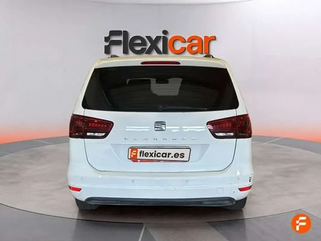 Usado Seat Alhambra 150 CV (110 kW) 2016 Blanco Monovolumen