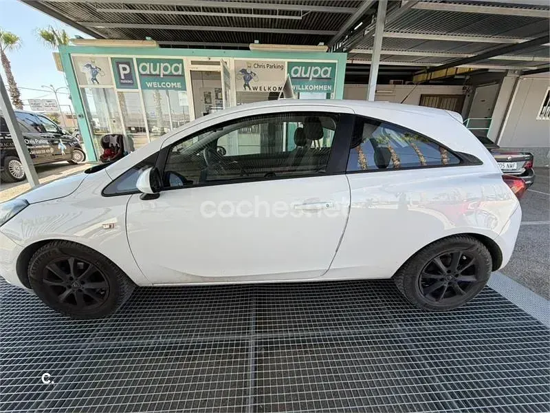 Usado Opel Corsa Selective 90 CV (66 kW) 2015 Blanco Utilitario