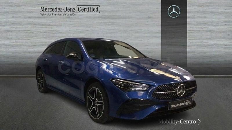 Usado Mercedes CLA250e Shooting Brake 218 CV (160 kW) 2024 Azul Familiar