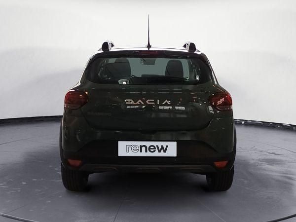 Usado Dacia Sandero Expression 101 CV (74 kW) 2025 Verde Berlina