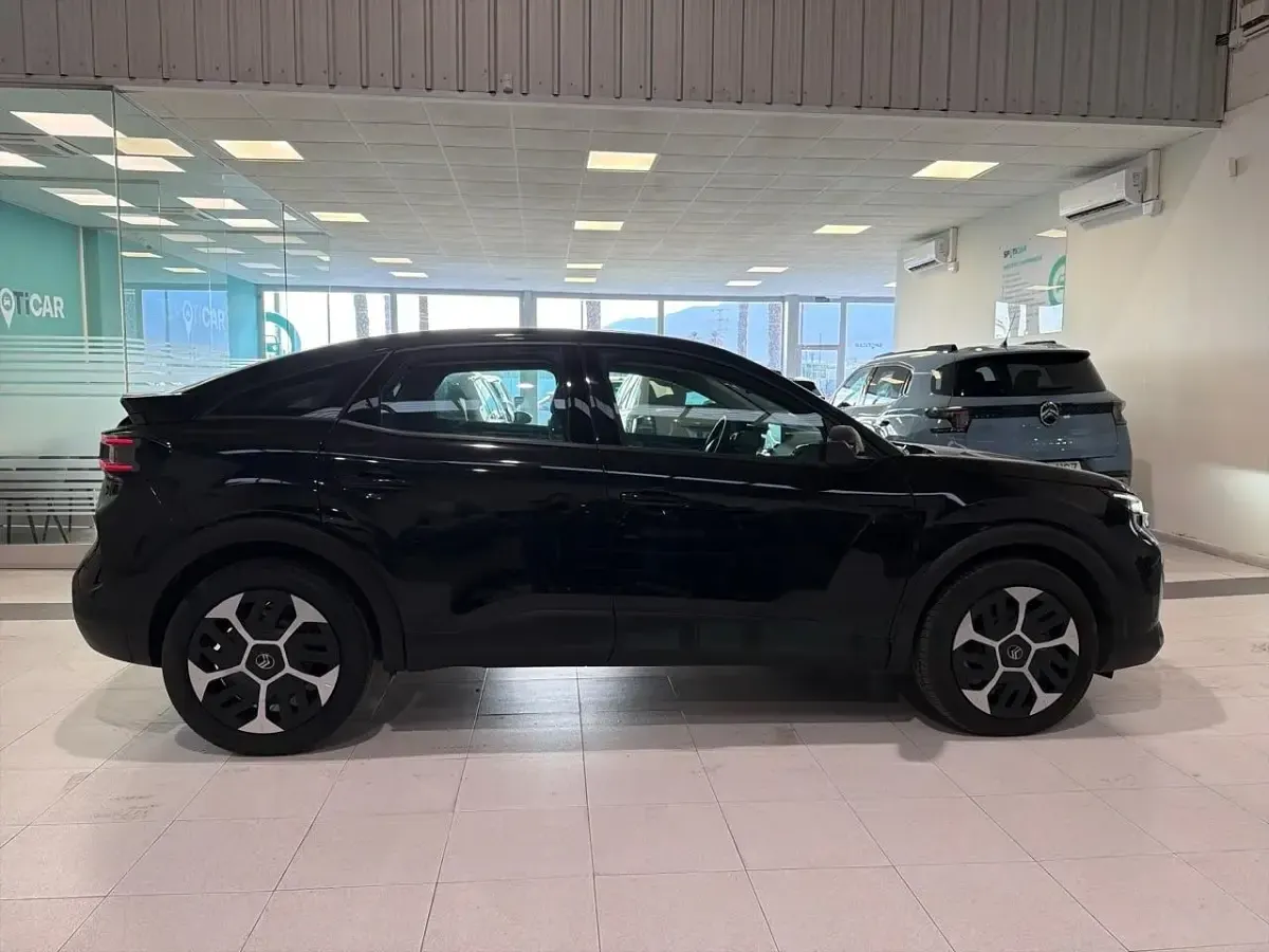 Usado Citroën C4 145 CV (106 kW) 2025 Negro SUV