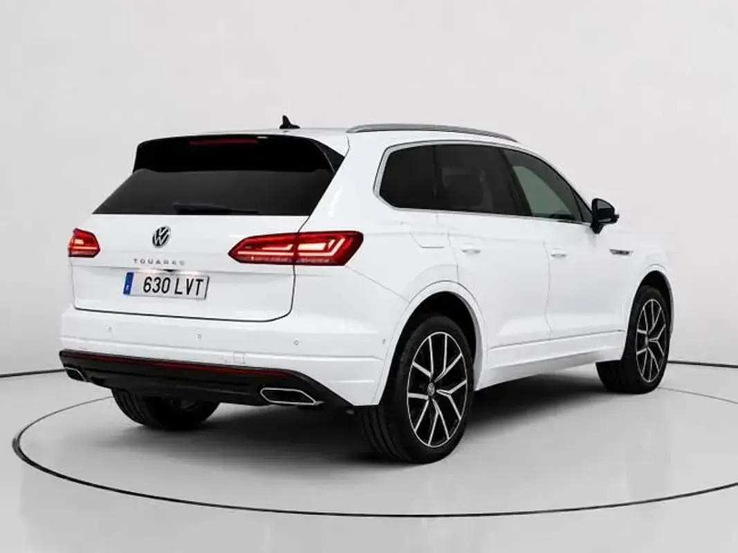 Usado VW Touareg Elegance 286 CV (210 kW) 2021 Blanco SUV