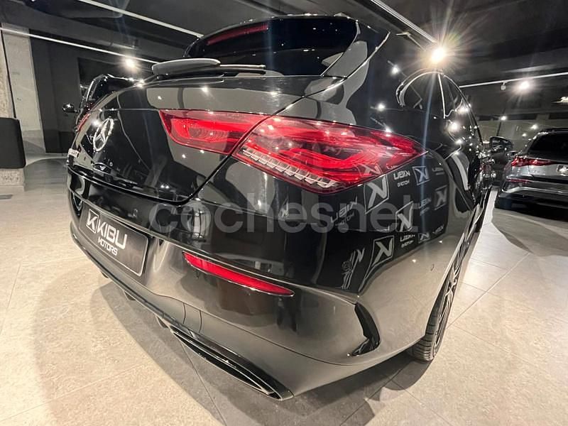 Usado Mercedes CLA220 Shooting Brake 190 CV (139 kW) 2021 Negro Familiar