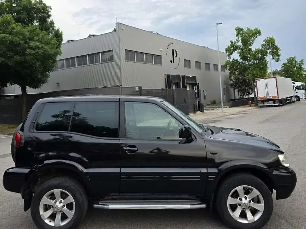 Usado Nissan Terrano 154 CV (113 kW) 2006 Negro SUV