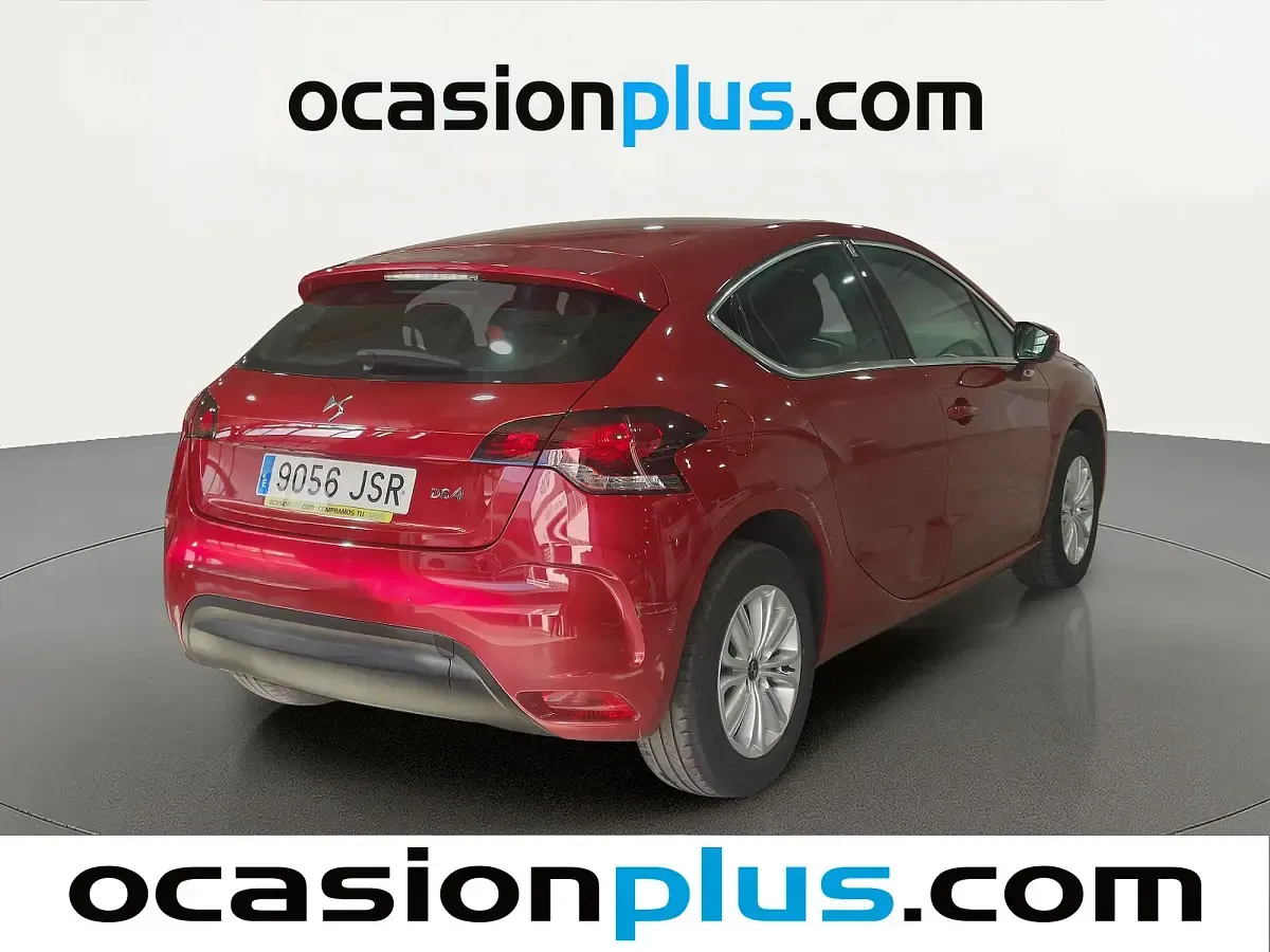 Usado DS Automobiles DS4 99 CV (72 kW) 2016 Rojo Utilitario