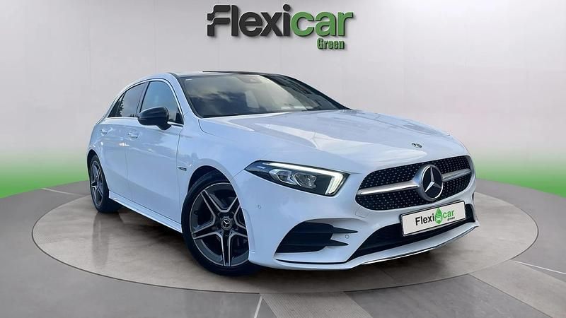 Usado Mercedes A200 163 CV (119 kW) 2018 Blanco Berlina