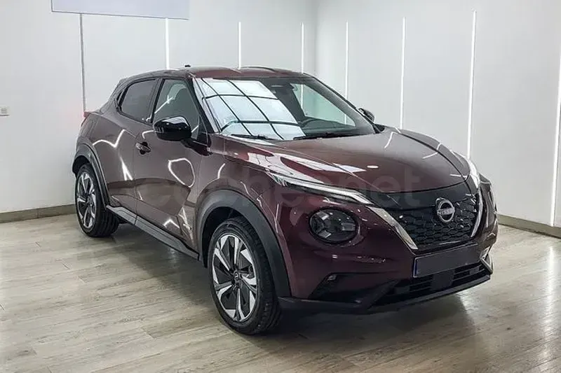Usado Nissan Juke N-Connecta 145 CV (106 kW) 2024 Granate SUV