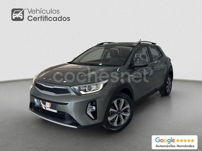 Gris / plata Usado 2021 Kia Stonic SUV | 16.980 € (Un poco caro) - Imagen 1/4