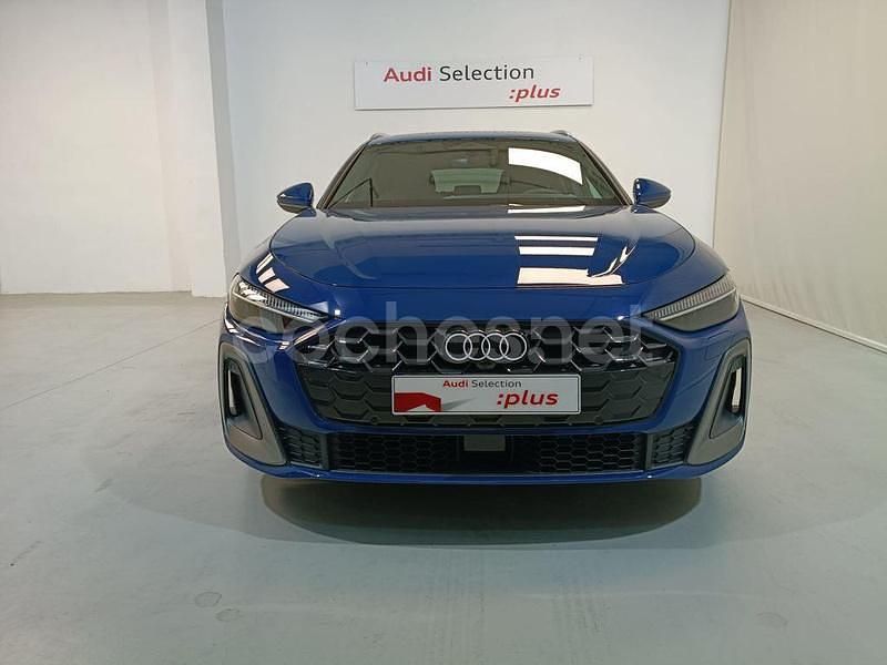 Usado Audi A5 Advanced 204 CV (150 kW) 2025 Azul Familiar