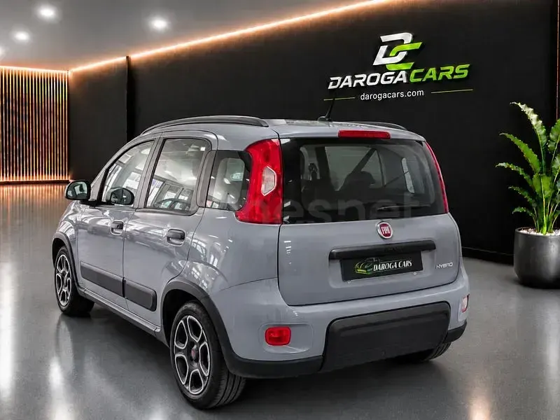 Usado Fiat Panda 70 CV (51 kW) 2022 Gris / plata Utilitario