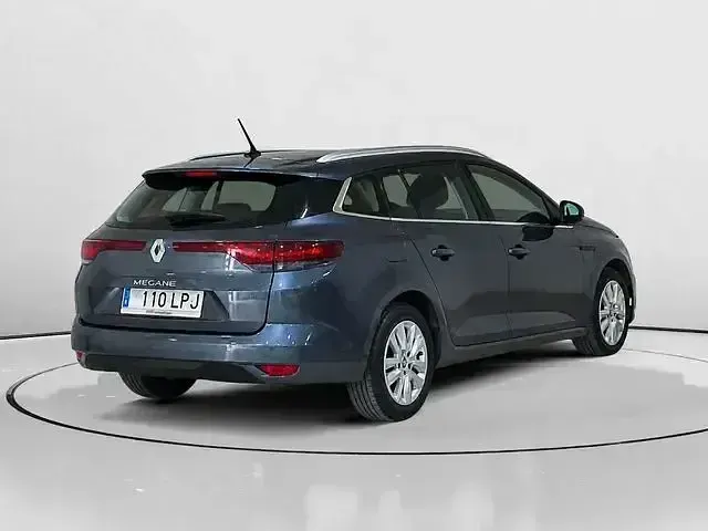 Usado Renault Mégane GrandTour Business 115 CV (84 kW) 2021 Gris Familiar